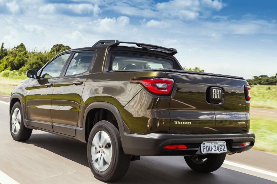  Fiat Toro Freedom 2.0 Diesel 4x4 2016 года  (фото 2 из 11)